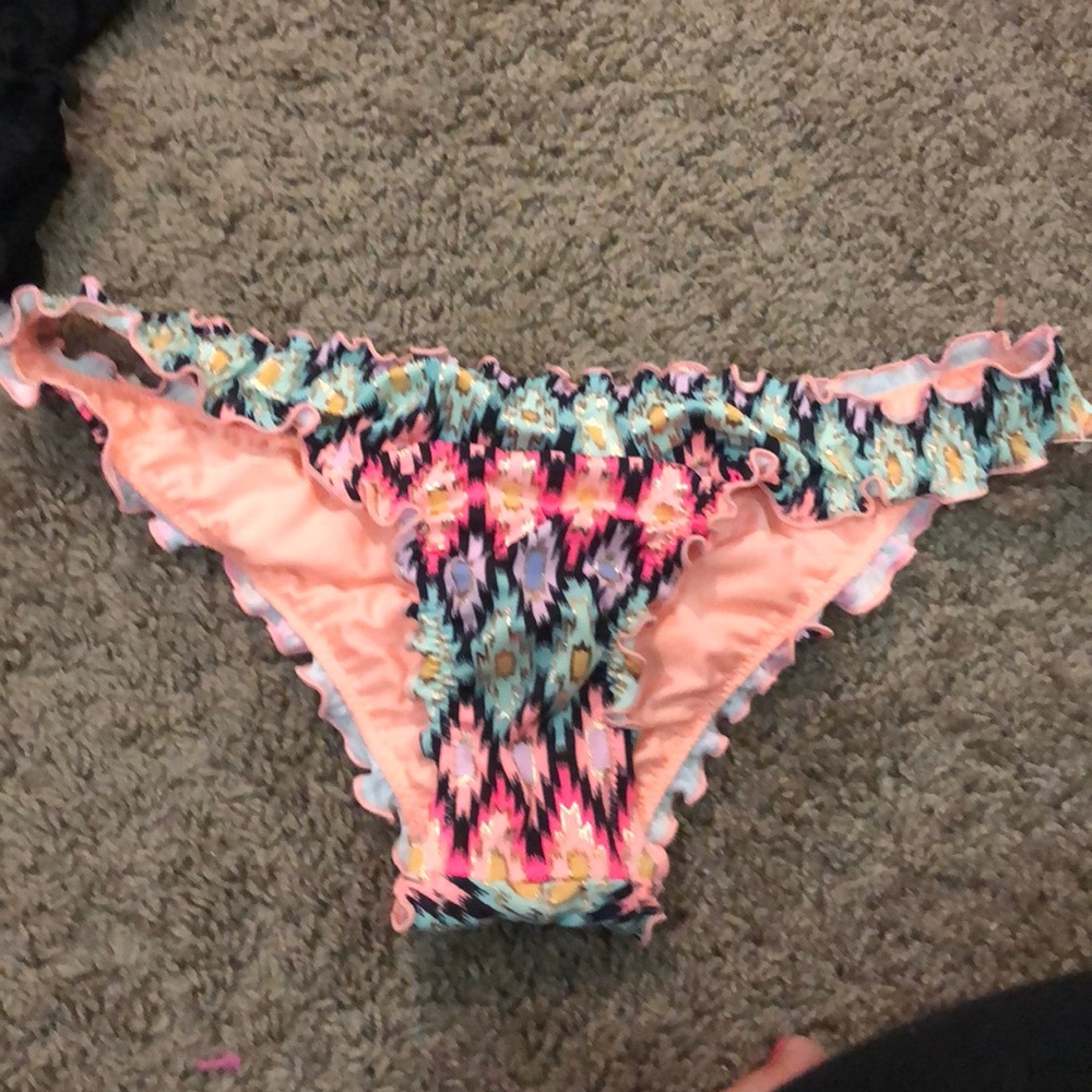Brand new vs bikini bottom